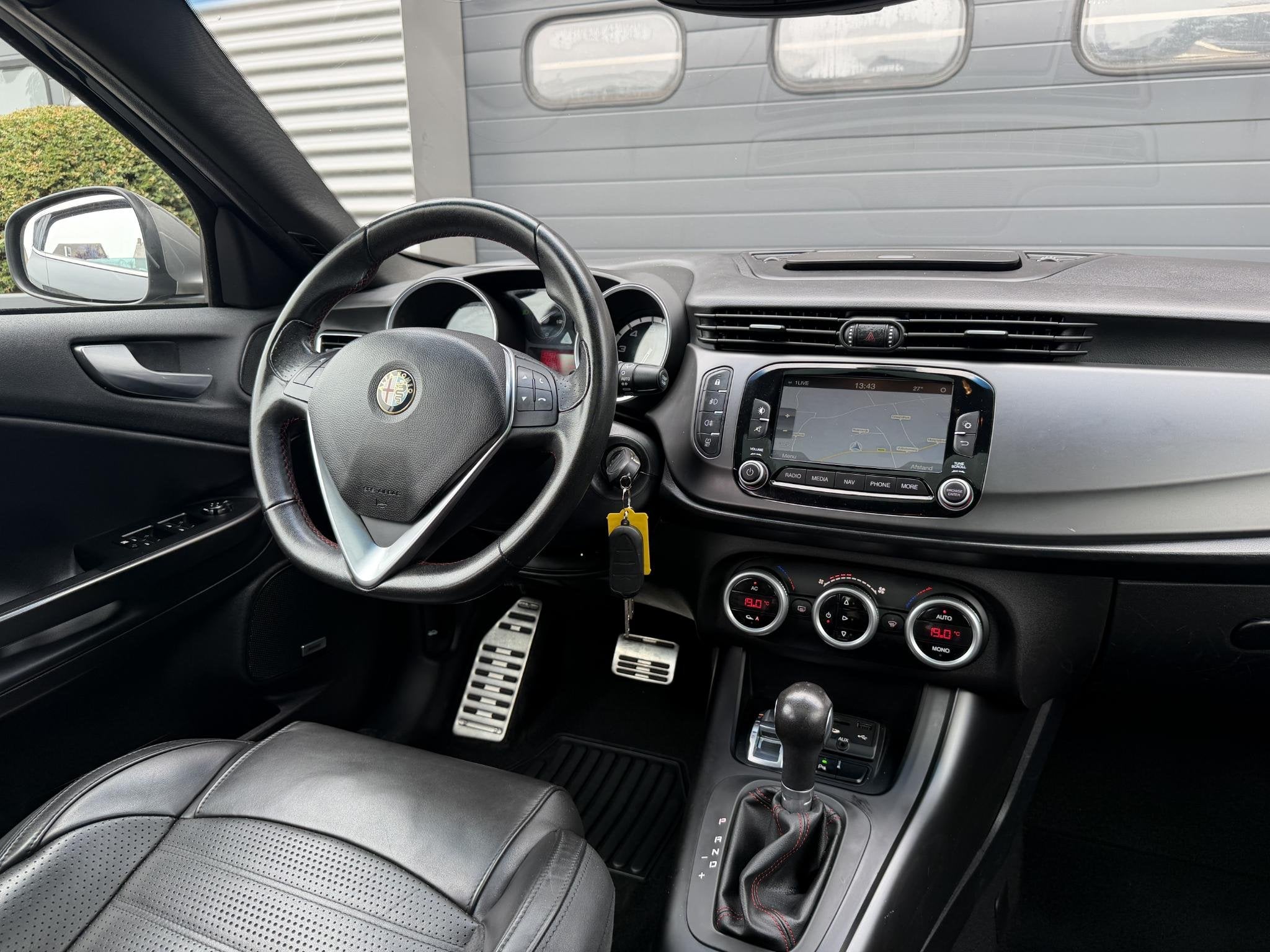 Alfa Romeo Giulietta 1.7 TBi Quadrifoglio Verde Launch Editi, Autos, Alfa Romeo, Achat, Entreprise, 5 portes, 5 places