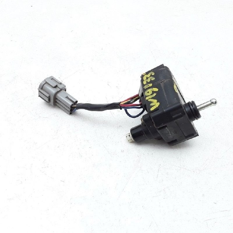 KOPLAMPMOTOR Nissan Patrol GR (Y61) (01-1997/03-2010), Auto-onderdelen, Overige Auto-onderdelen, Nissan, Gebruikt