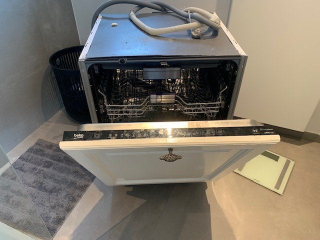 vaatwasmachine BEKO perfecte staat, inbouw model, Elektronische apparatuur, Vaatwasmachines, Ophalen, Gebruikt, Minder dan 85 cm