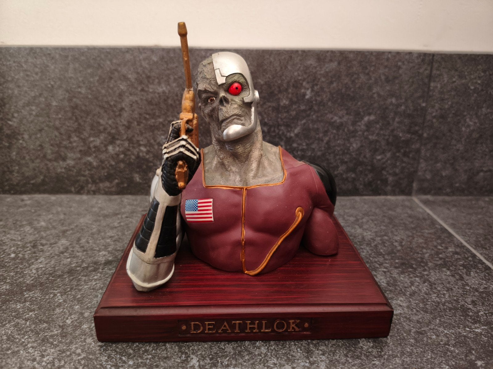 Marvel-harsbuste van Deathlok uit Earth X in beperkte oplage, Minder dan 20 cm, Buste, Ophalen of Verzenden, Hout