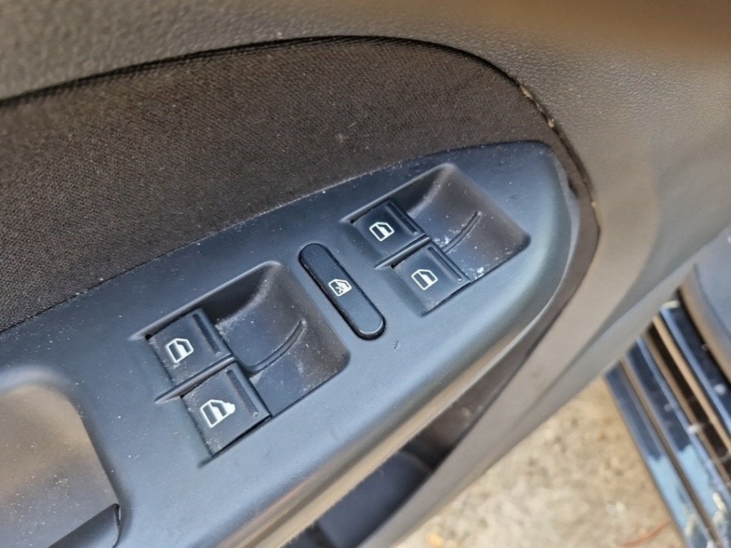 COMMUTATEUR VITRES ELECTRIQUES Volkswagen Touran (1T1 / T2), Volkswagen, Volkswagen AG, Utilisé, Kundenbetreuung@volkswagen.de
