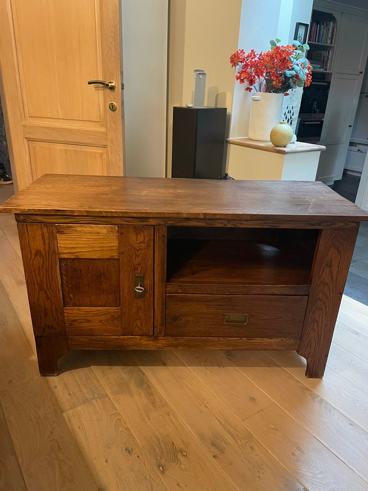 Belle armoire (TV) en bois massif, Enlèvement, Comme neuf