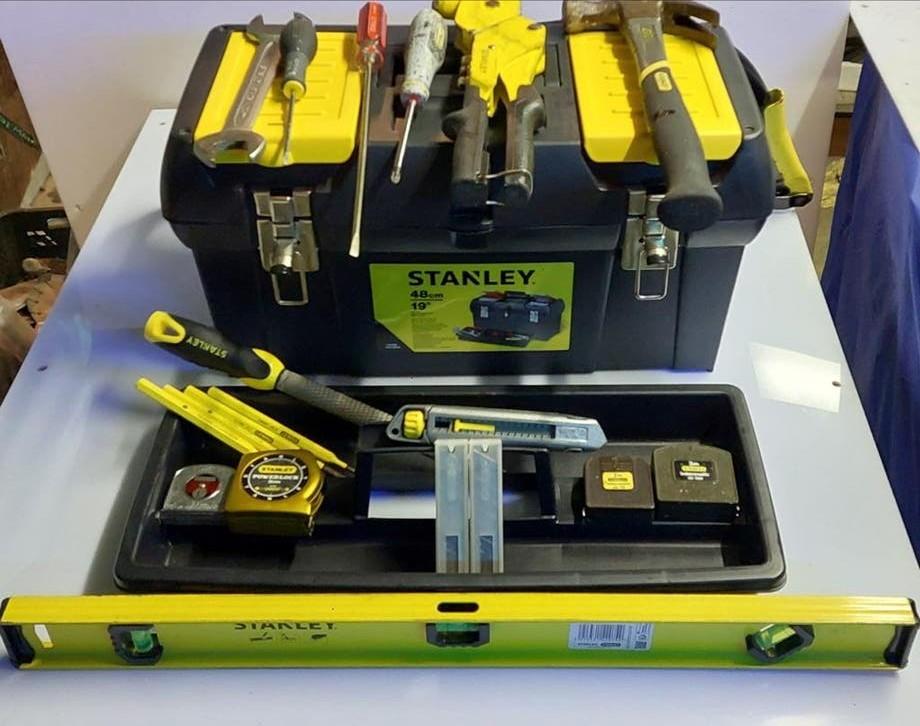 Stanley toolbox 48cm vol nieuw gereedschap groot lot, Doe-het-zelf en Bouw, Gereedschapskisten, Ophalen, Gevuld, Nieuw