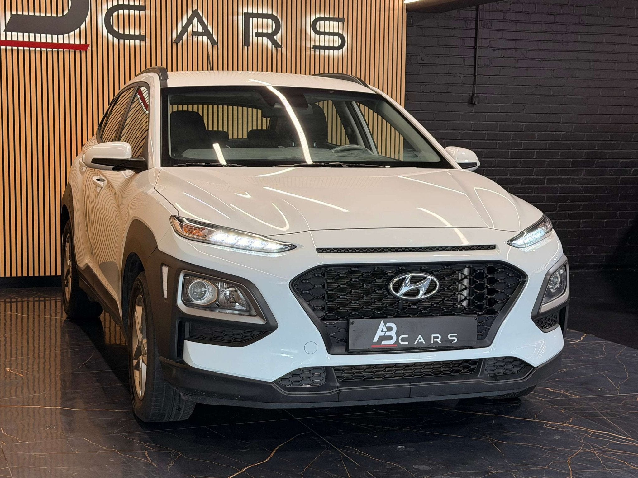 Hyundai KONA 1.0 T-GDi * GARANTIE 12 MOIS * 1ER PROP *, Autos, Hyundai, Achat, 998 cm³, Euro 6, Entreprise