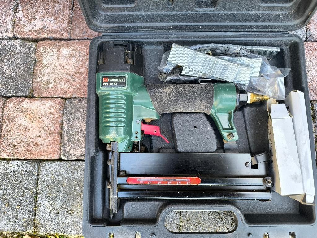 Agrafeuse, cloueuse, Enlèvement, Utilisé