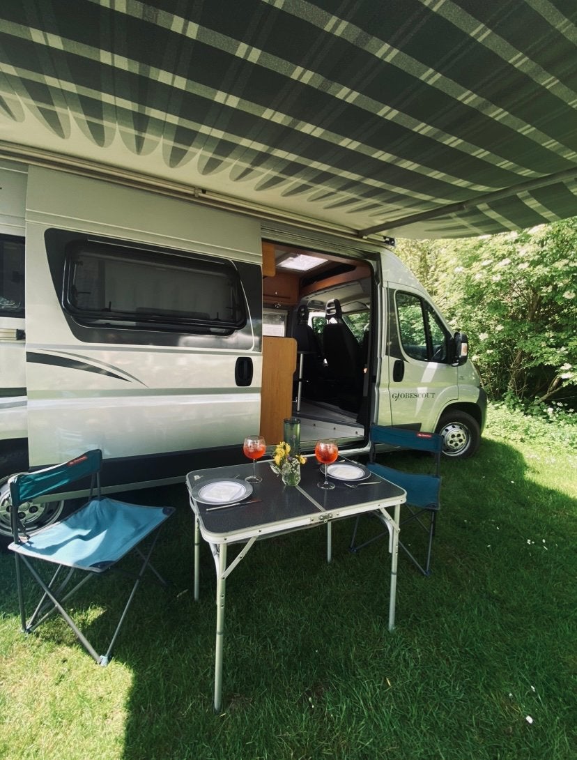 Globe scout camper te huur, Caravans en Kamperen
