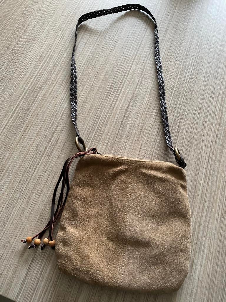 Handtas, Handtassen en Accessoires, Tassen | Schoudertassen, Bruin, Zo goed als nieuw, Leer, Ophalen