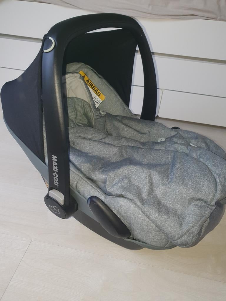 Maxi-cosi Pebble groen/grijs+ verkleinstuk+ hoes, Kinderen en Baby's, Ophalen, Zo goed als nieuw, Maxi-Cosi