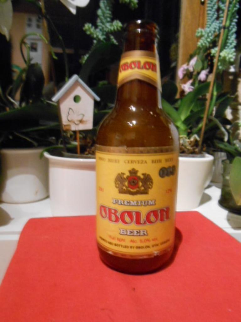 bouteille de bière de collection Obolon 33cl 5%, Enlèvement ou Envoi, Utilisé, Bouteille(s)
