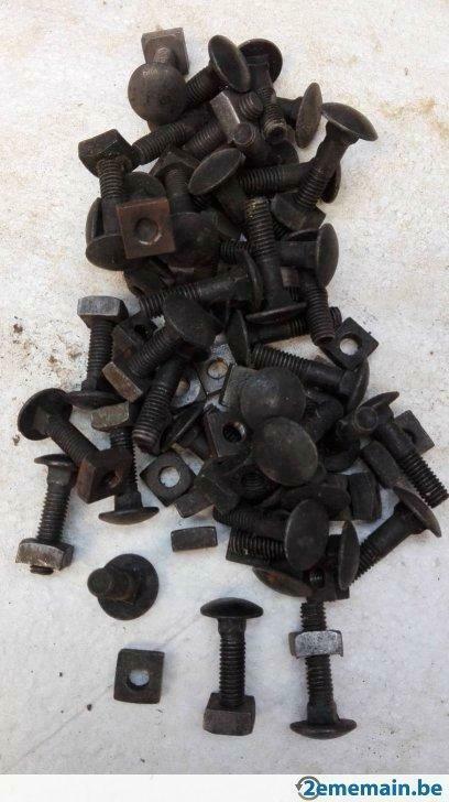 45 boulons Tête Ronde Collet Carré Ø 10x40 mm avec écrous, Enlèvement ou Envoi, Neuf