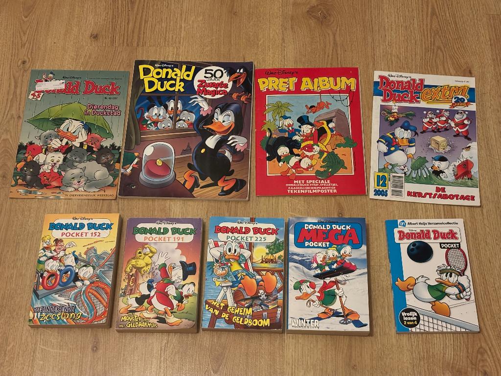 Donald Duck weekblad extra pockets pretalbum Magica, Boeken, Meerdere stripboeken, Ophalen of Verzenden, Gelezen, Disney