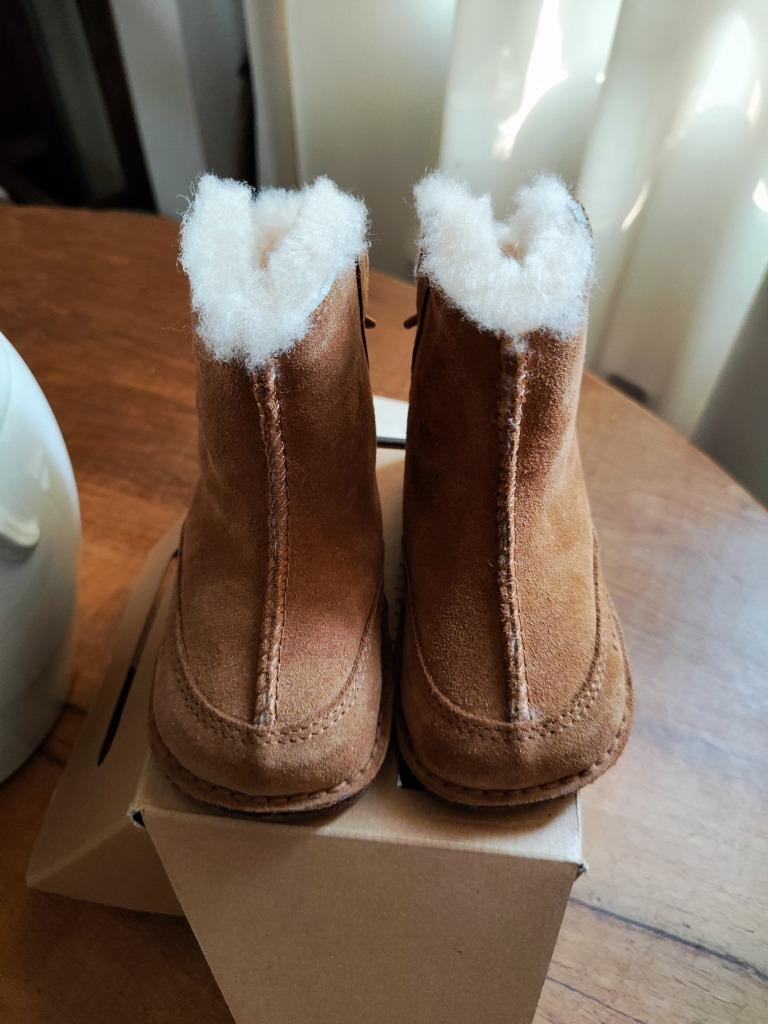Nieuwe UGG-laarzen voor baby's, Ophalen of Verzenden, Nieuw, Jongetje of Meisje