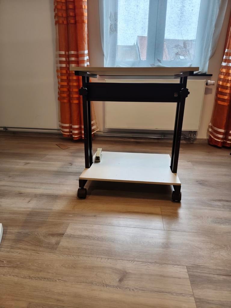 Table informatique, Maison & Meubles, Tables | Dessertes, Enlèvement
