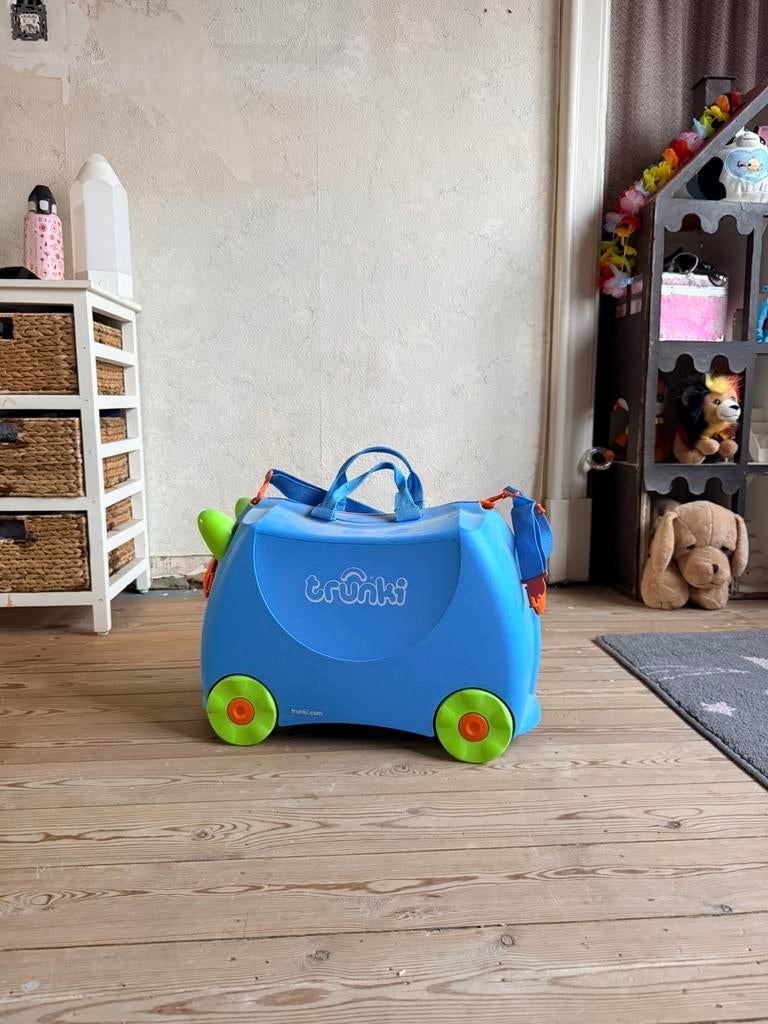 Trunki kinderkoffer kinderzitje reiskoffer, Kinderen en Baby's, Ophalen, Zo goed als nieuw