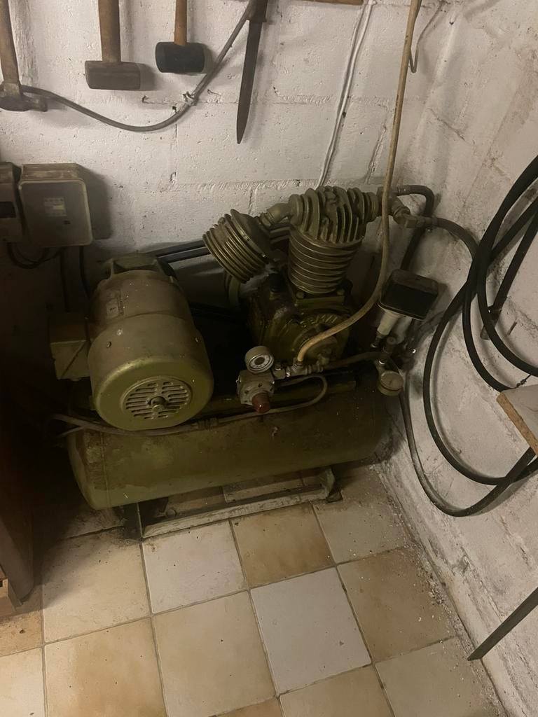 Compressor, Ophalen, Zo goed als nieuw