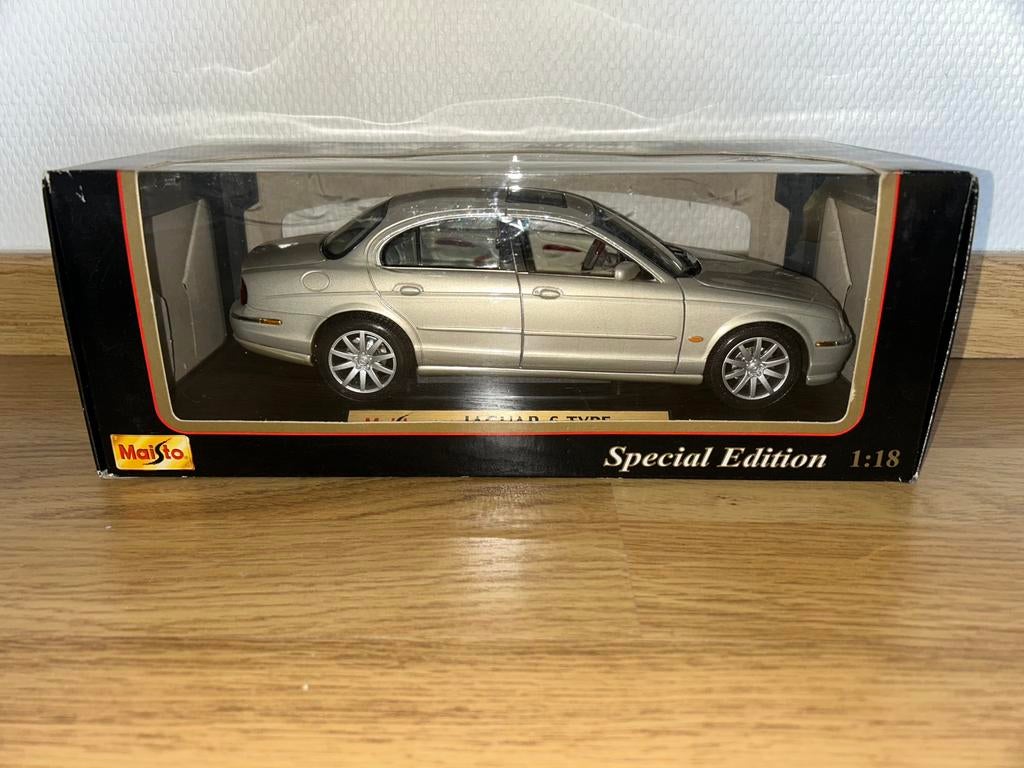 Jaguar S-Type 1/18 Maisto – voiture miniature collection, Ophalen, Zo goed als nieuw, Auto, Maisto