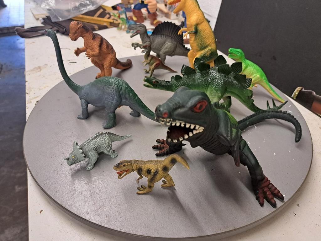 10 verschillende dinosaurussen ( grote), Ophalen of Verzenden, Zo goed als nieuw