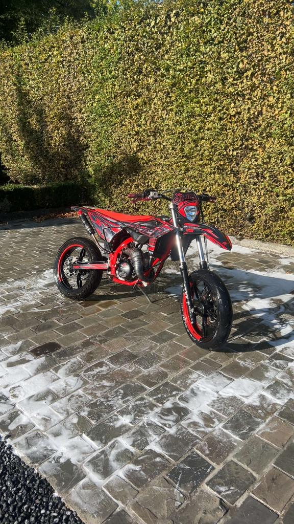 Beta rr 50, 6 versnellingen, Nieuw, 100 cc, Ophalen