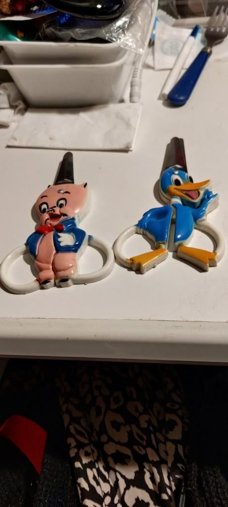2paires de ciseaux de sécurité pour enfant Looney Tunes,vint, Enlèvement ou Envoi, Comme neuf