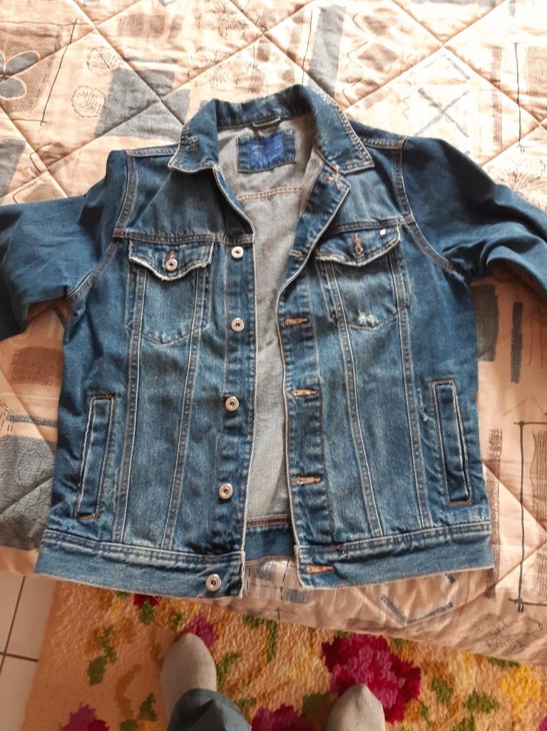 Gilet en jean pour hommes, Vêtements | Hommes, Jeans, Zara, W33 - W34 (confection 48/50), Porté, Bleu