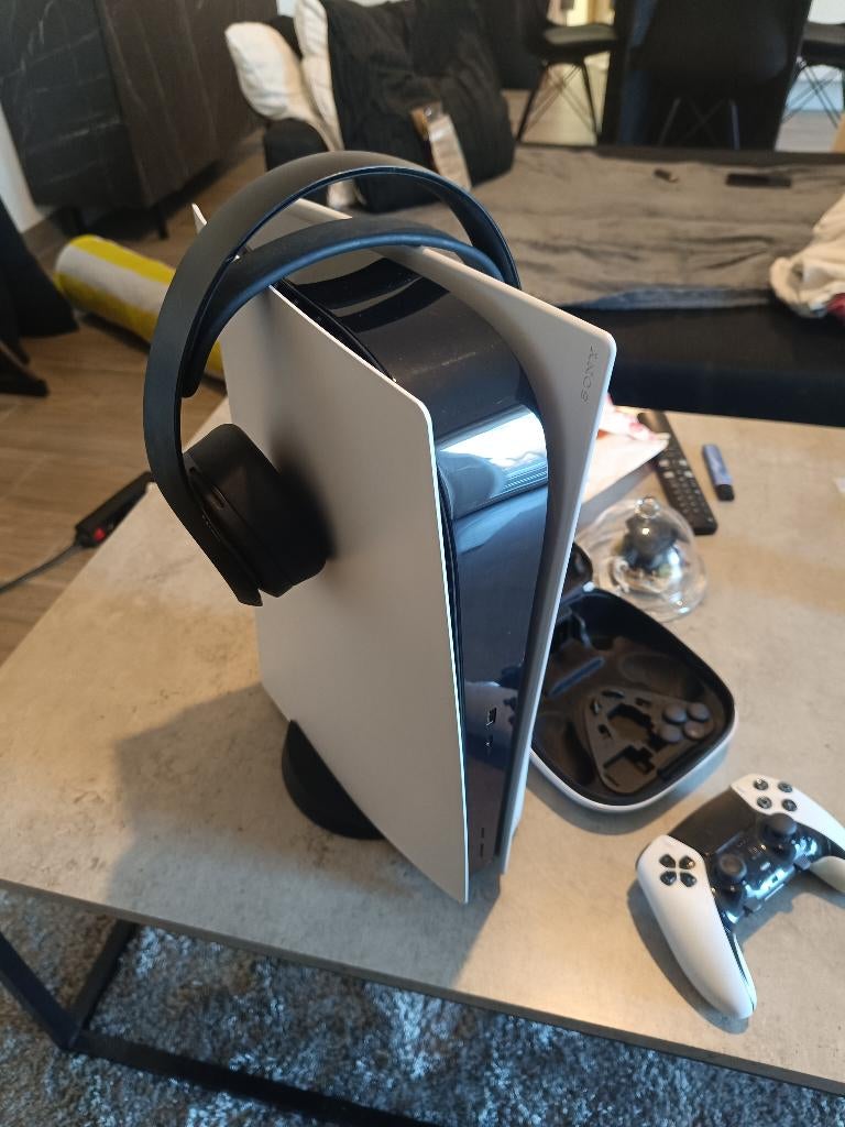 Ps5 proche du neuf avec manette pro et casque pulse 3D, Games en Spelcomputers, Ophalen, Zo goed als nieuw, Playstation 5