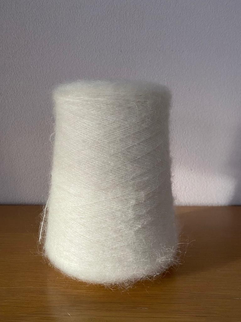 1 x bobijn mohair, Hobby en Vrije tijd, Breien en Haken, Ophalen, Zo goed als nieuw, Breien, Wol of Garen