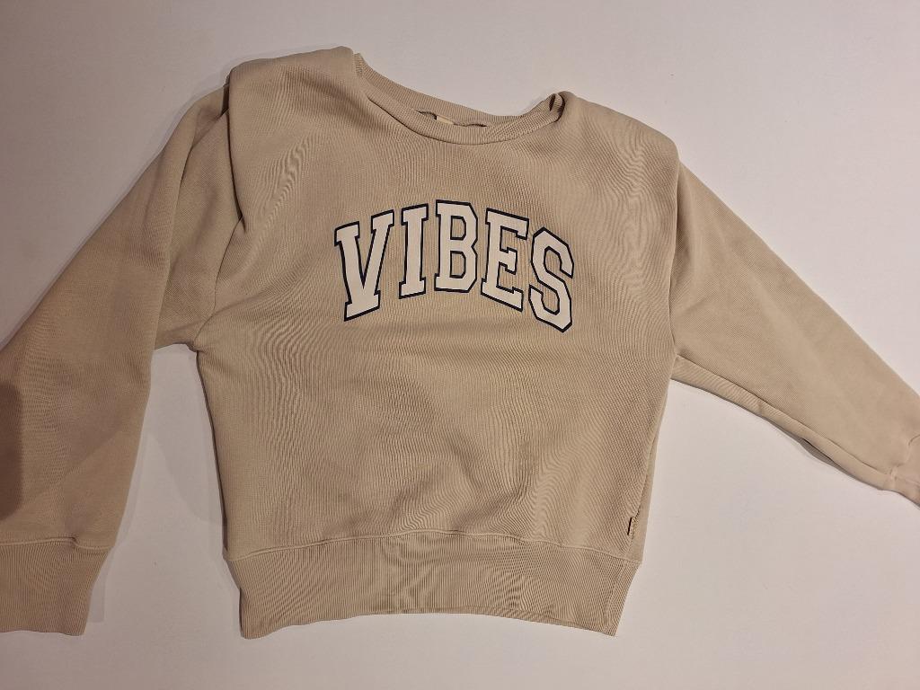 Pull, Enlèvement, Comme neuf