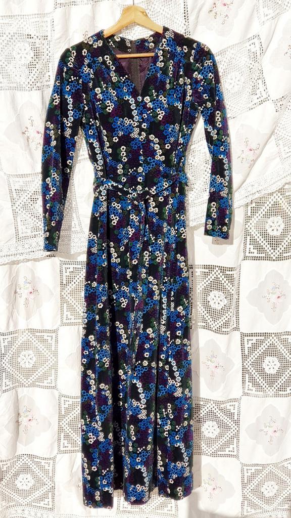 Robe vintage 🌹longue de couturière velours /petites fleurs, Enlèvement ou Envoi, Taille 36 (S), Comme neuf, Vintage