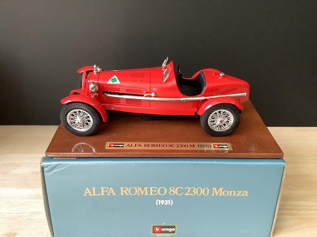 Alfa Romeo 8C 2300 Monza 1931– rouge, Hobby & Loisirs créatifs, Voitures miniatures | 1:18, Enlèvement, Neuf, Voiture