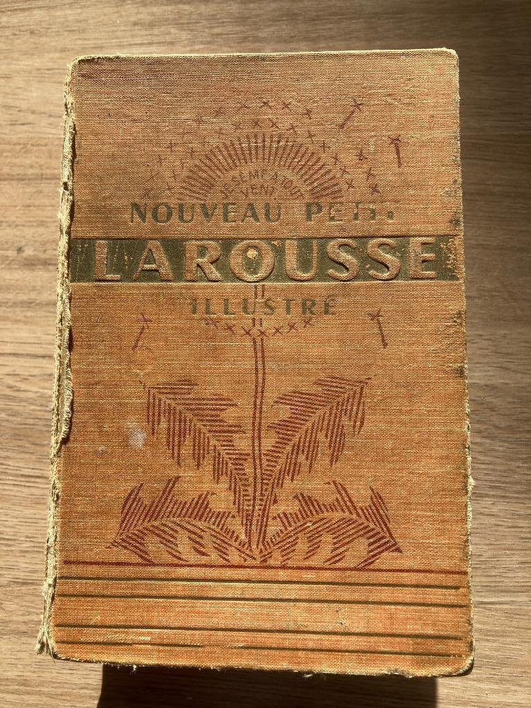Frans Woordenboek “Le Petit Larousse Illustré”, Antiek en Kunst, Ophalen of Verzenden