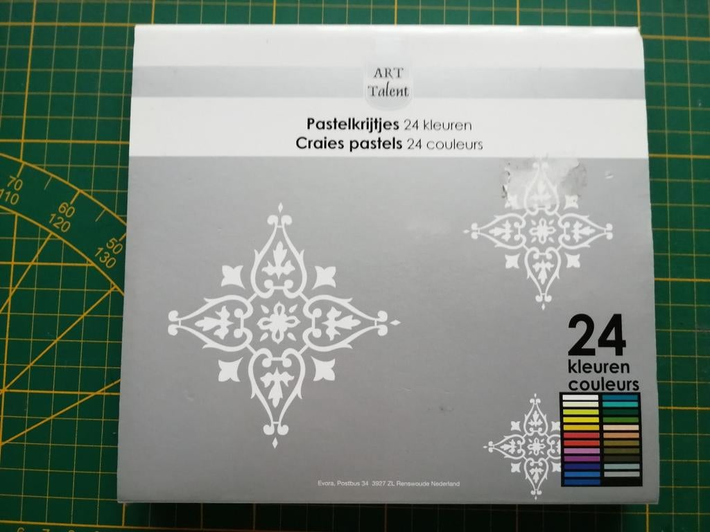 Nieuw: doos met 24 pastelkrijtjes (Art Talent), Ophalen of Verzenden, Nieuw