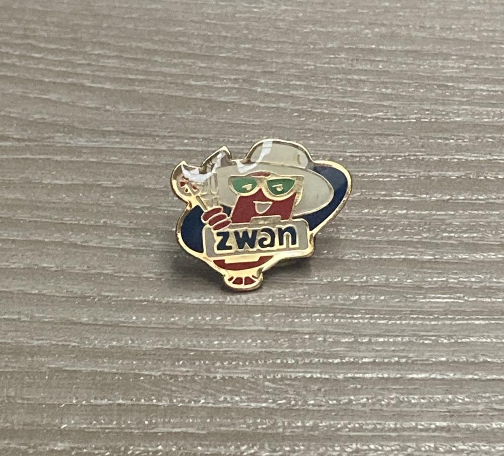 PIN - ZWAN - WORSTJES, Verzamelen, Verzenden, Gebruikt, Merk, Speldje of Pin