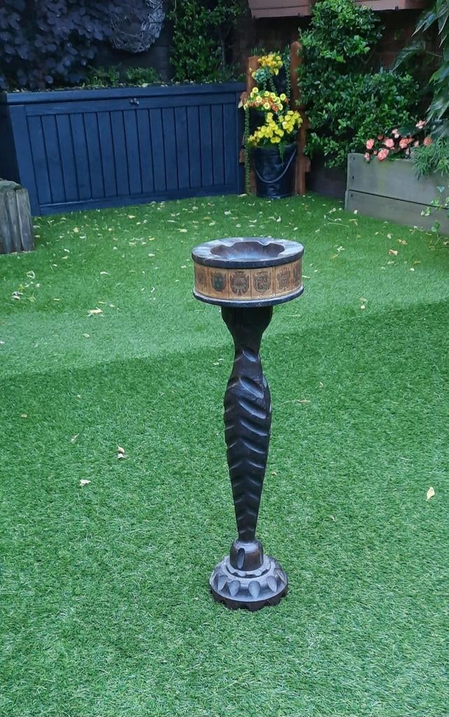 Donker houten asbak staander, Ophalen, Gebruikt