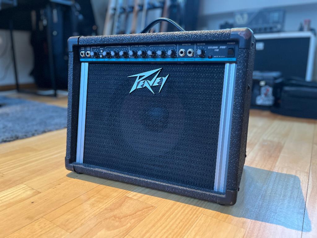 Peavey Studio Pro 110 Blue Stripe, Enlèvement, Utilisé, Guitare, 50 à 100 watts