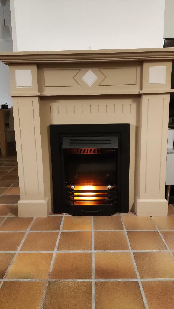 Houten schouw ombouw met elektrische haard, Maison & Meubles, Cheminées, Enlèvement, Utilisé, Insert, Cheminée électrique
