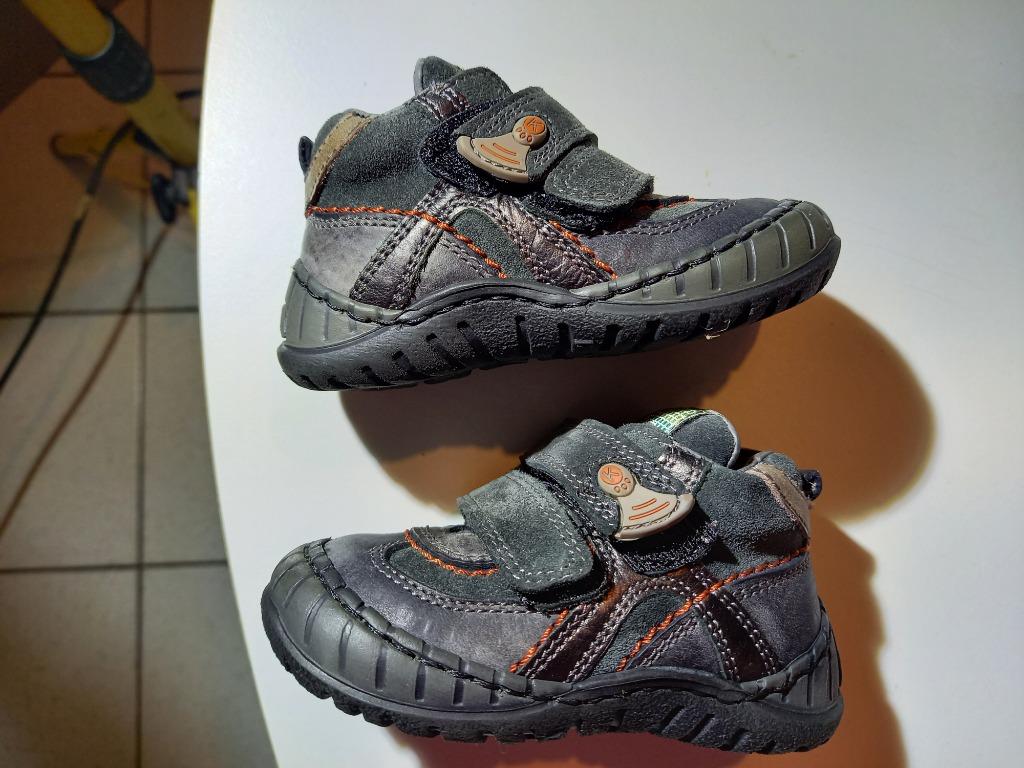 NEUF, chaussures d'hiver garçon taille 19, prix d'achat 104, Neuf, Garçon, Walkid, Enlèvement ou Envoi