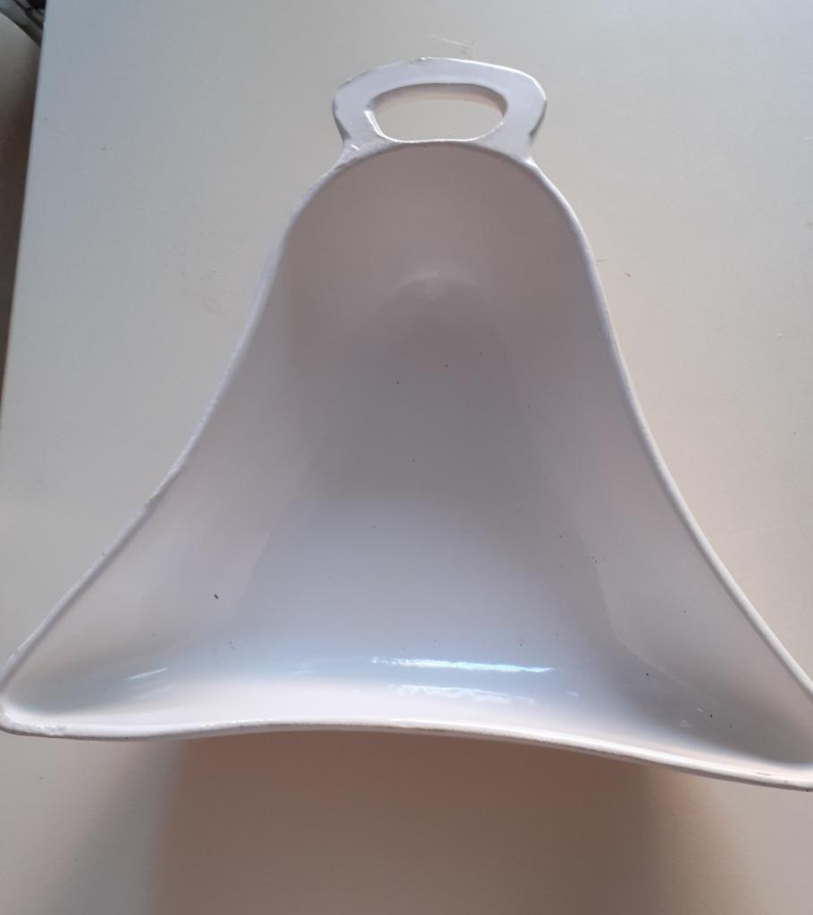 GRAND PLAT DE FETE POUR LE FOUR :  FORME DE CLOCHE DE PAQUES, Maison & Meubles, Cuisine | Vaisselle, Enlèvement, Utilisé, Autres matériaux