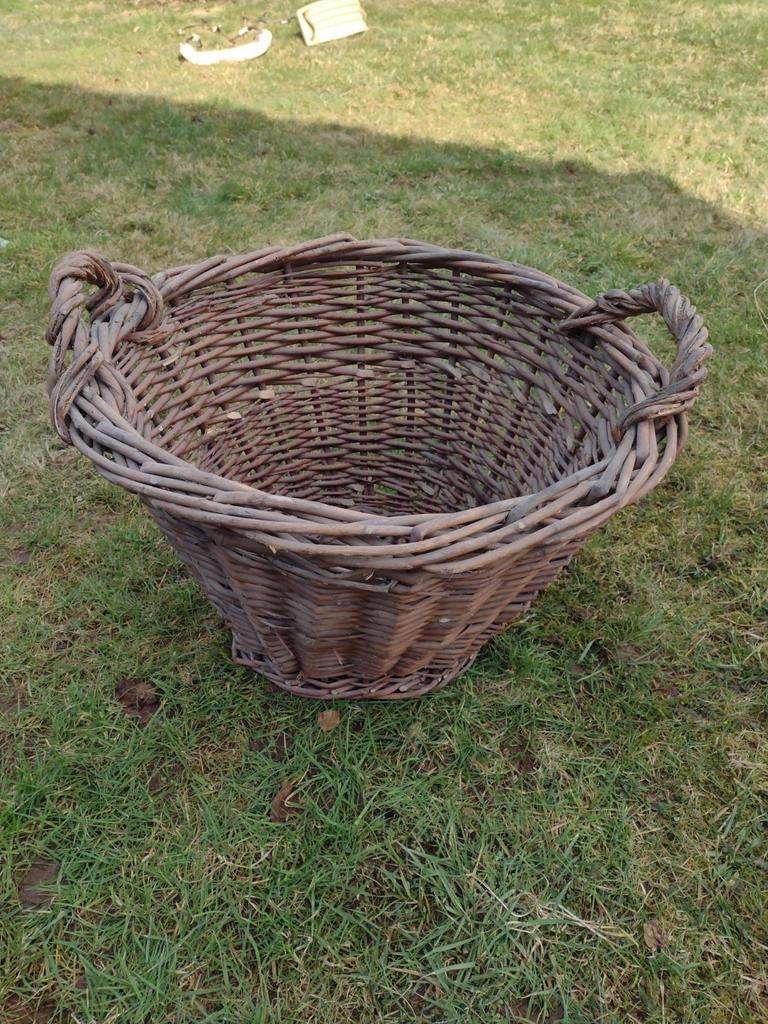 Wilgen aardappelmand/vismand/tuinmand, Ophalen