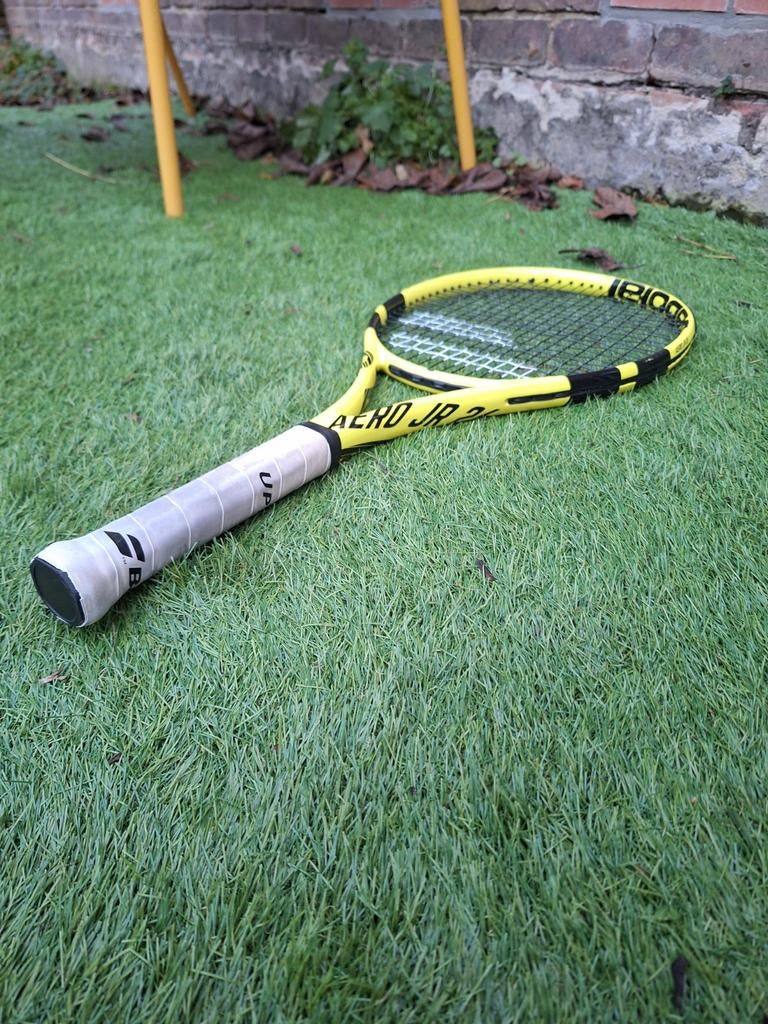 Babolat Aero tennisracket JR26, Sport en Fitness, Tennis, Ophalen of Verzenden, Zo goed als nieuw, Racket, Babolat