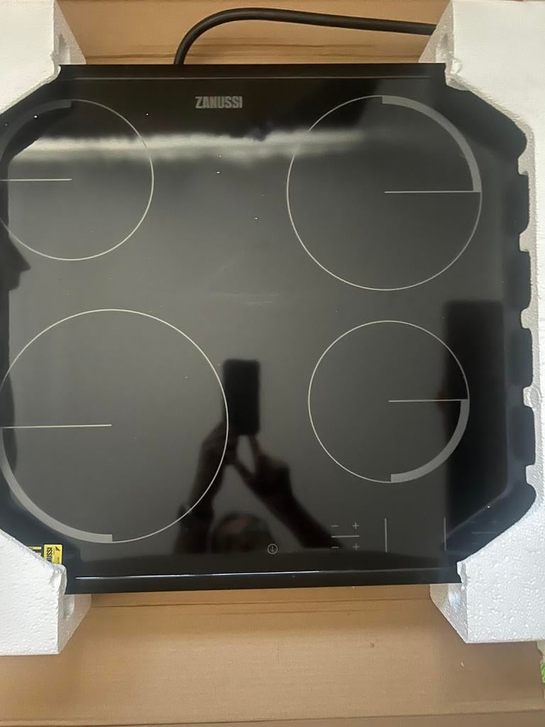 Inductie kooplaat Zanussi(ZEV6340NBA)ophalen in Blankenberge, Enlèvement, Neuf, Induction