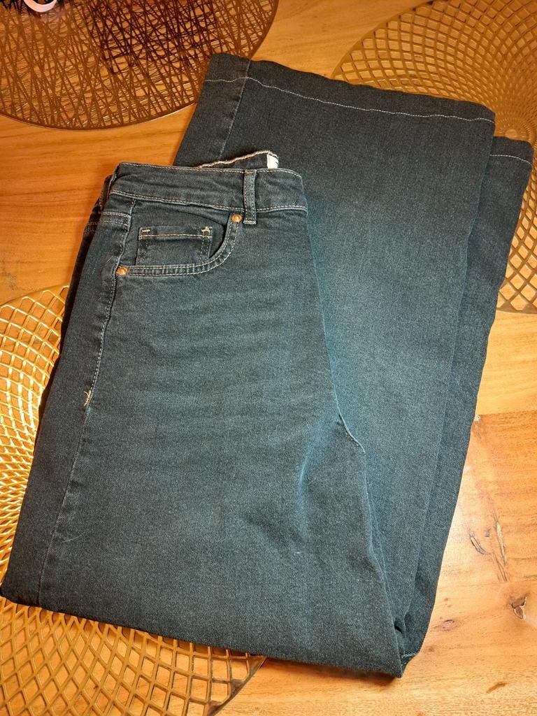 Zo goed als nieuwe broek maat 38. Tally weijl., Tally Weijl, Zwart, Zo goed als nieuw, Driekwart