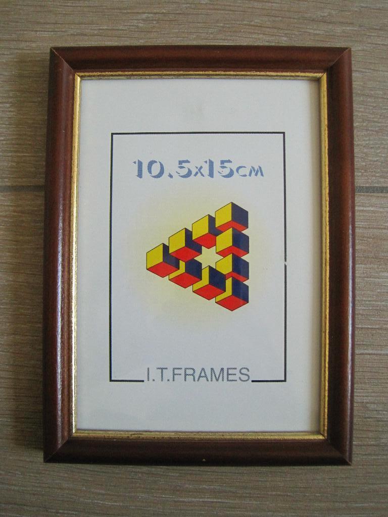 Fotolijst 10 x 15 bruin hout met gouden rand, Ophalen of Verzenden, Gebruikt
