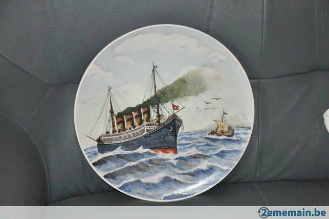 grand plat mural bateau peint main signé Marlier, Antiek en Kunst, Antiek | Keramiek en Aardewerk