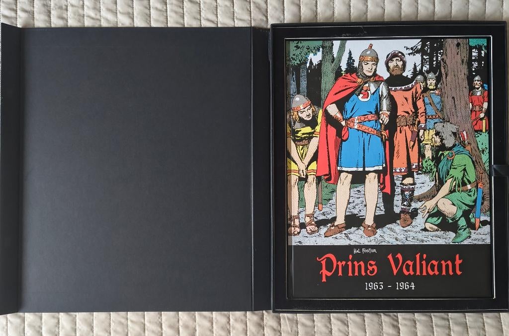 Strip Prins Valiant Hard cover luxe editie, Boeken, Stripverhalen, Ophalen, Foster Hal, Eén stripboek, Zo goed als nieuw