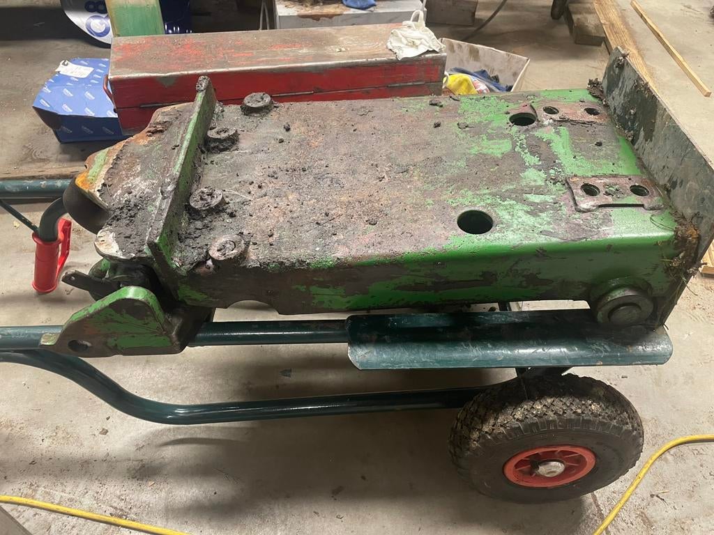 Trekhaak john deere 3350, Zakelijke goederen, Ophalen, John Deere