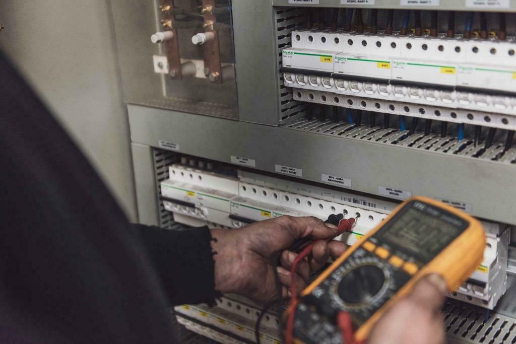 Elektricien/Elektromonteur/Laadpalen, Diensten en Vakmensen, Overige Diensten