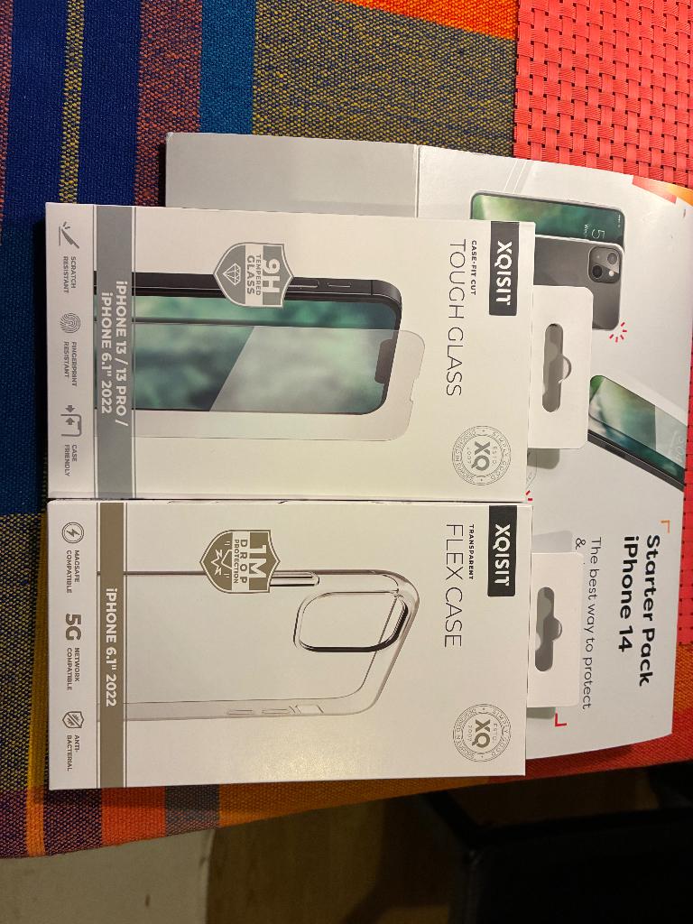 iPhone 14 hoes en screenprotector nieuw, Ophalen of Verzenden, Nieuw, IPhone 13, Frontje of Cover