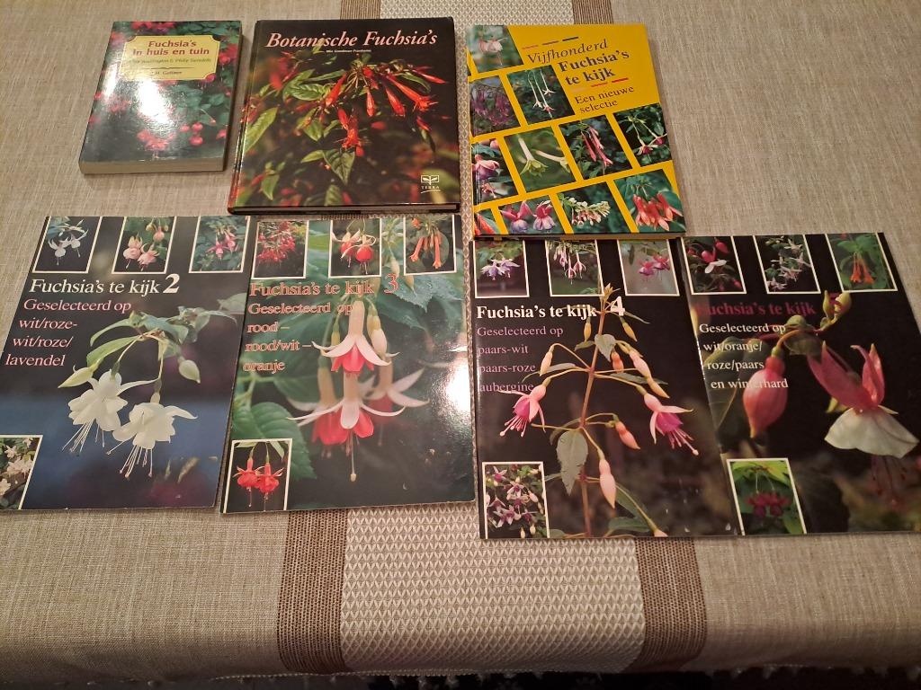 Fuchsia's in huis en tuin., Boeken, Ophalen, Gelezen, Diverse auteurs