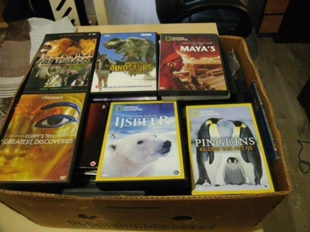 3 dozen documentairs, Cd's en Dvd's, Ophalen