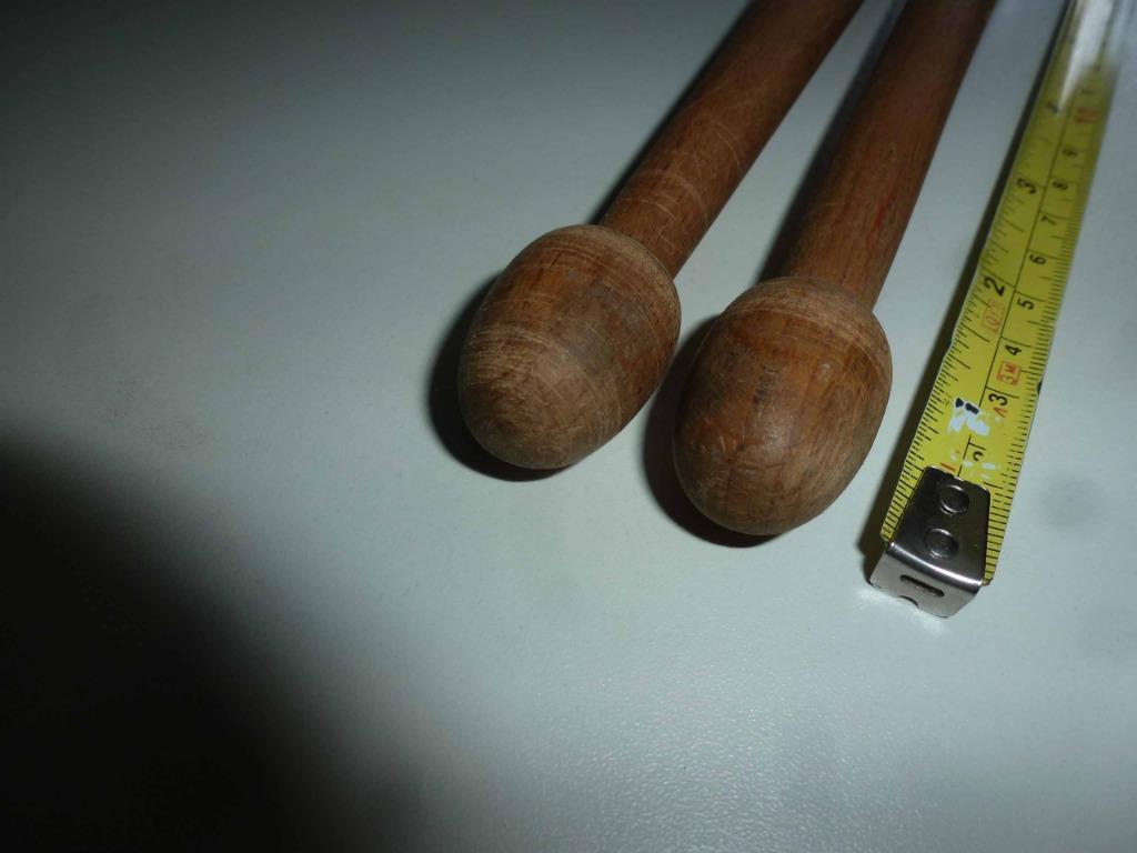 paire de baguette de tambour de gille de Binche, Musique & Instruments, Enlèvement ou Envoi, Utilisé, Autres marques